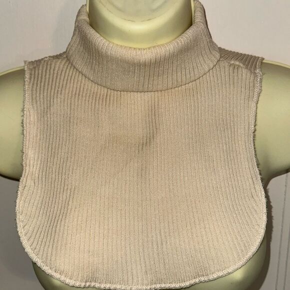Vintage Cream/Light Tan Ribbed Turtleneck Polyester Neck Dickie - Picture 1 of 4